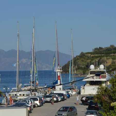 Katerina'S Apartment Epidaurus Екстериор снимка